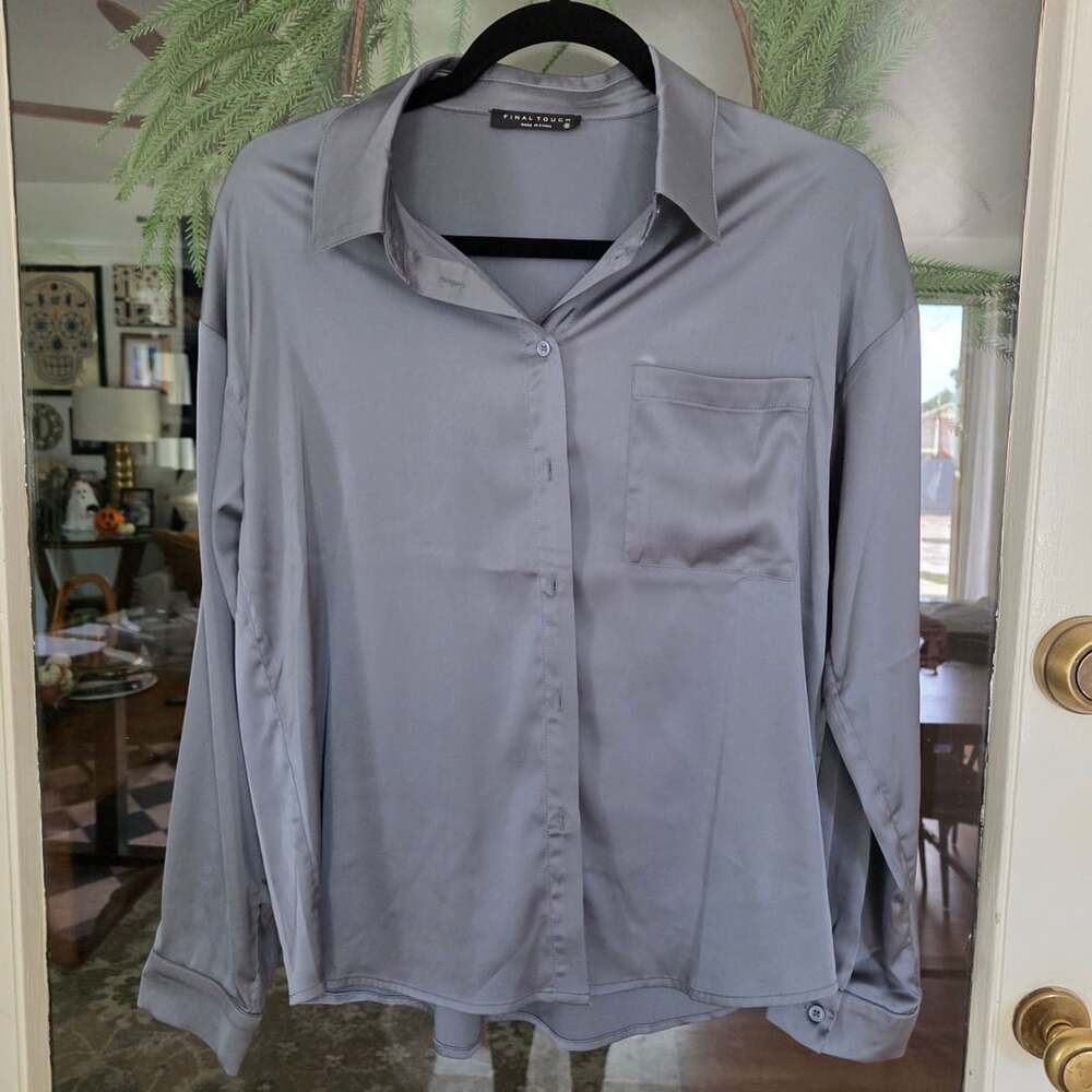Final Touch Silk Long Sleeve Button Up Shirt Womans Size S Grey